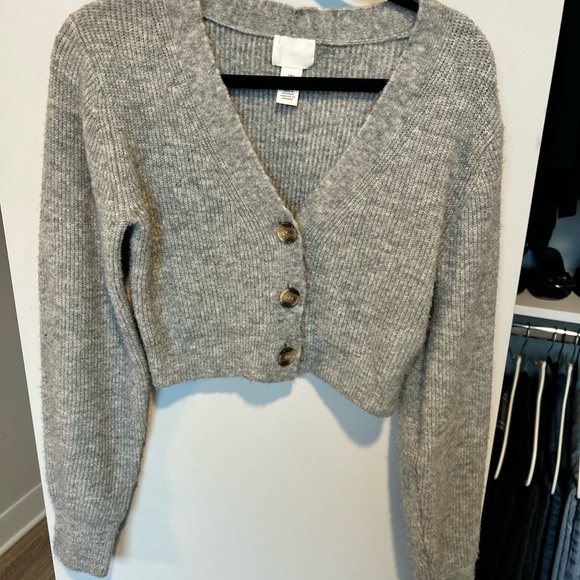 H&M Light Gray Ribbed Knit Cardigan - Picture 2 of 4